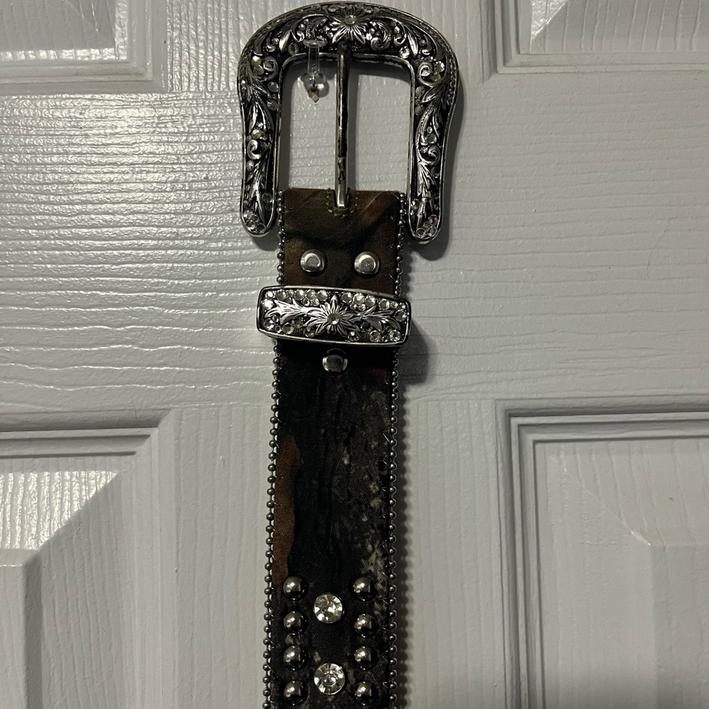 Silver Embellished Belt with Rhinestones